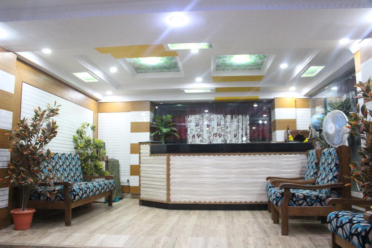 Hotel Natasha Панаджи Екстериор снимка